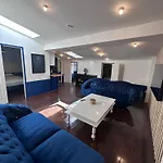 Fancy Loft Old Town Bükreş