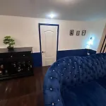 דירה Fancy Loft Old Town