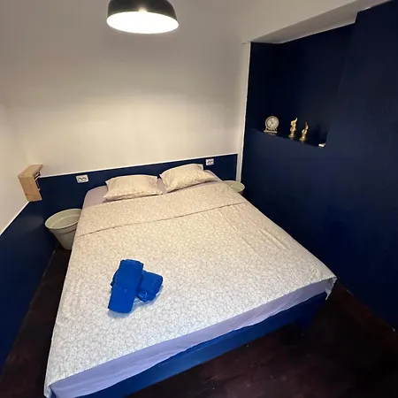 דירה Fancy Loft Old Town